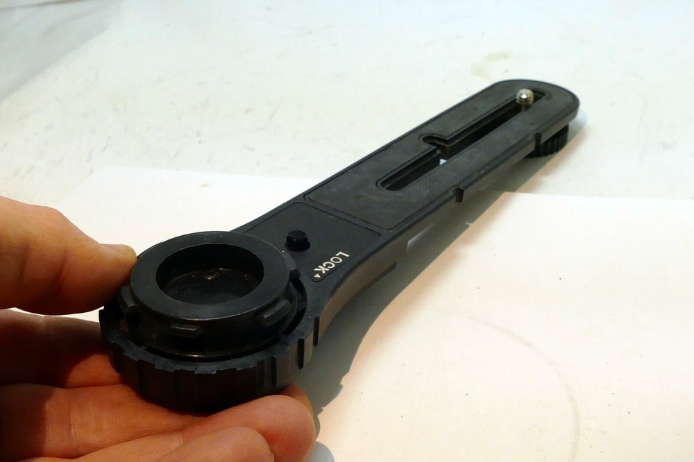 Camera flash hand bracket grip