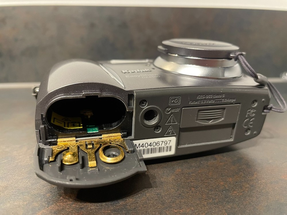 Kodak EasyShare DX4530 Digital Camera 5.0MP, Tested & Working