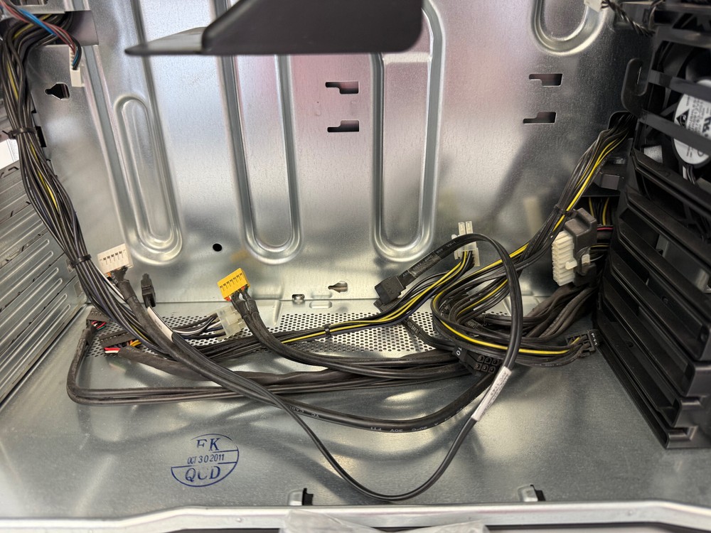 HP Z800 WORKSTATION TOWER EMPTY CASE CHASSIS WITH EXTRAS