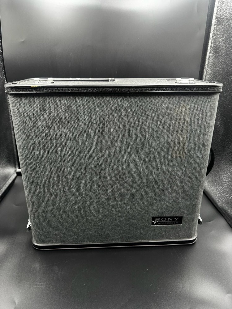 Sony TC-105 Portable Solid State 4 Track Monophonic Recorder (1974) — ,