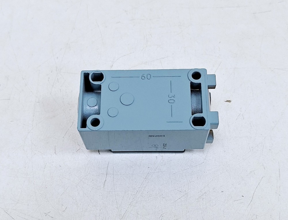 Telemecanique XCK-J Limit Switch