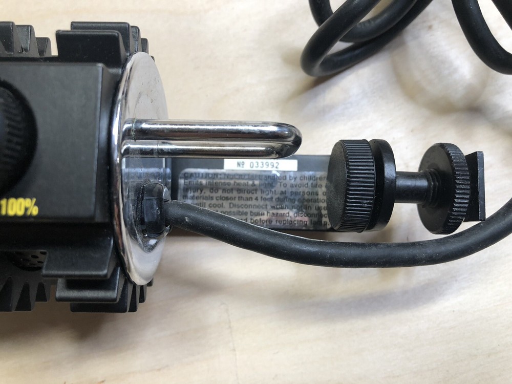 EUC - NRG Vari-Lite Pro (Varalux Pro) Video Light