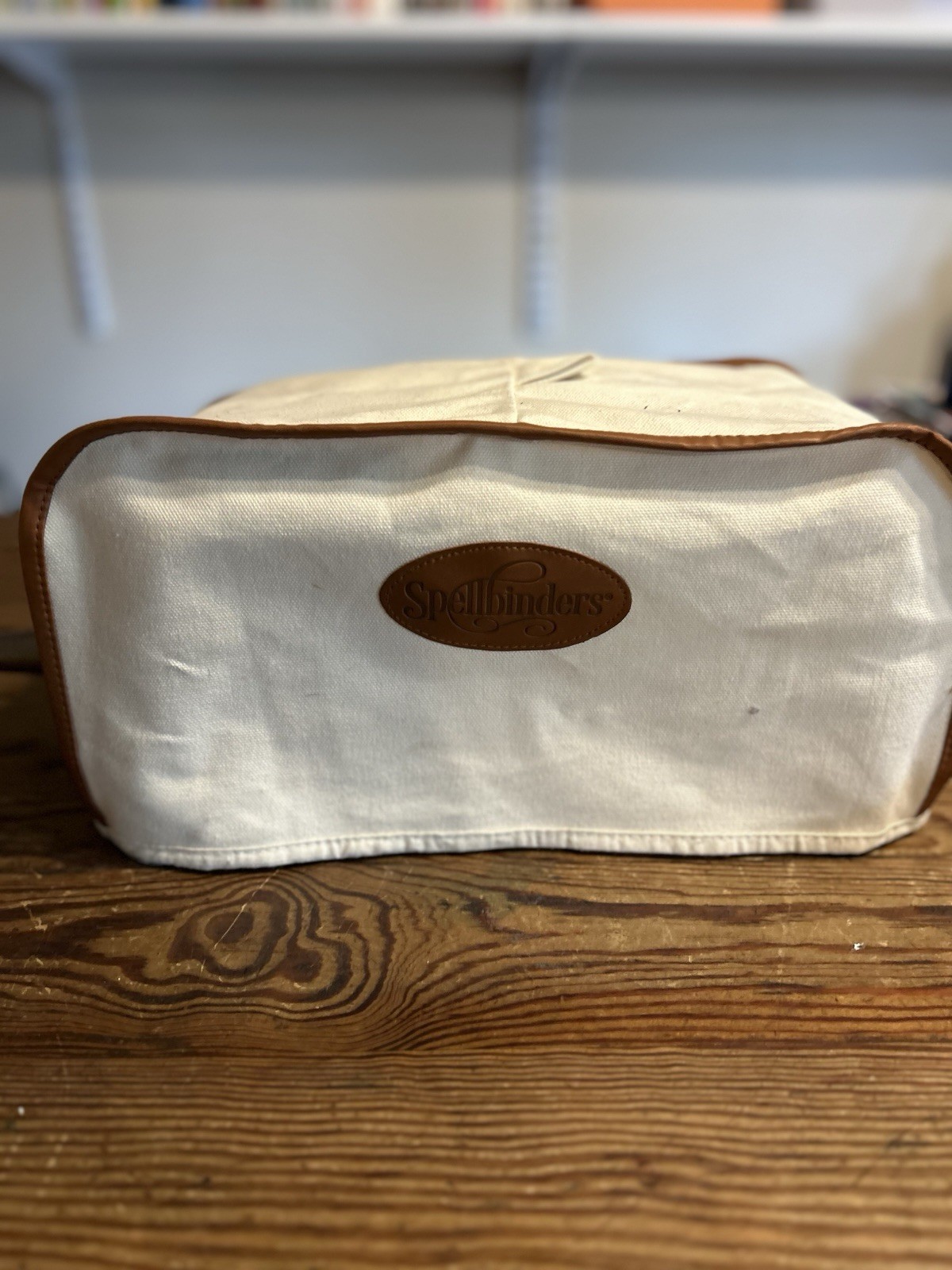 Spellbinders Platinum Fold Up Die Cutting & Embossing Machine ￼