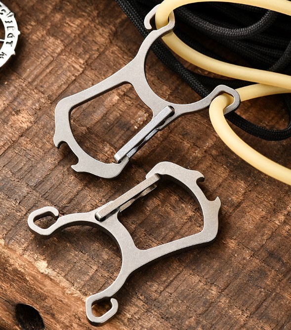 EDC Titanium Alloy Multi Tools Keychain Bottle Opener with Key Ring for Gift