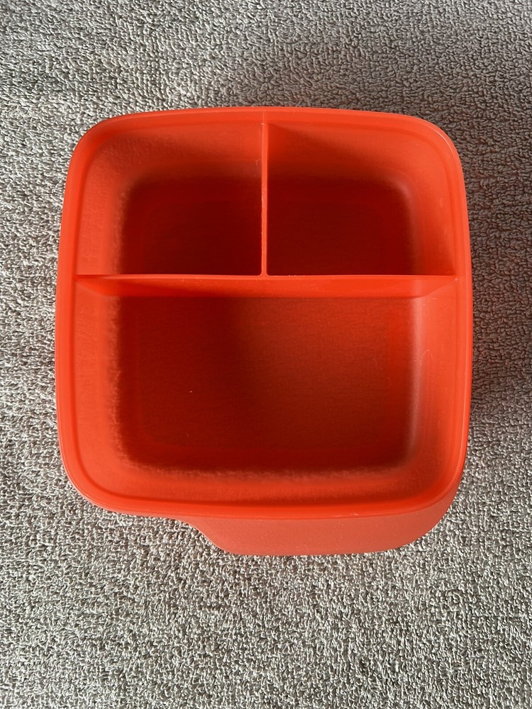 Tupperware Lunch It Replacement Divided Lunch Box 7503B Red