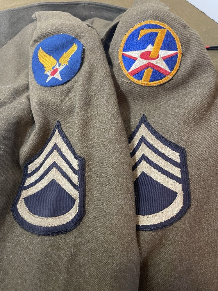 WW2 US Army Four Pocket Uniform Jacket 7th Air Force Patch Laundy Number
