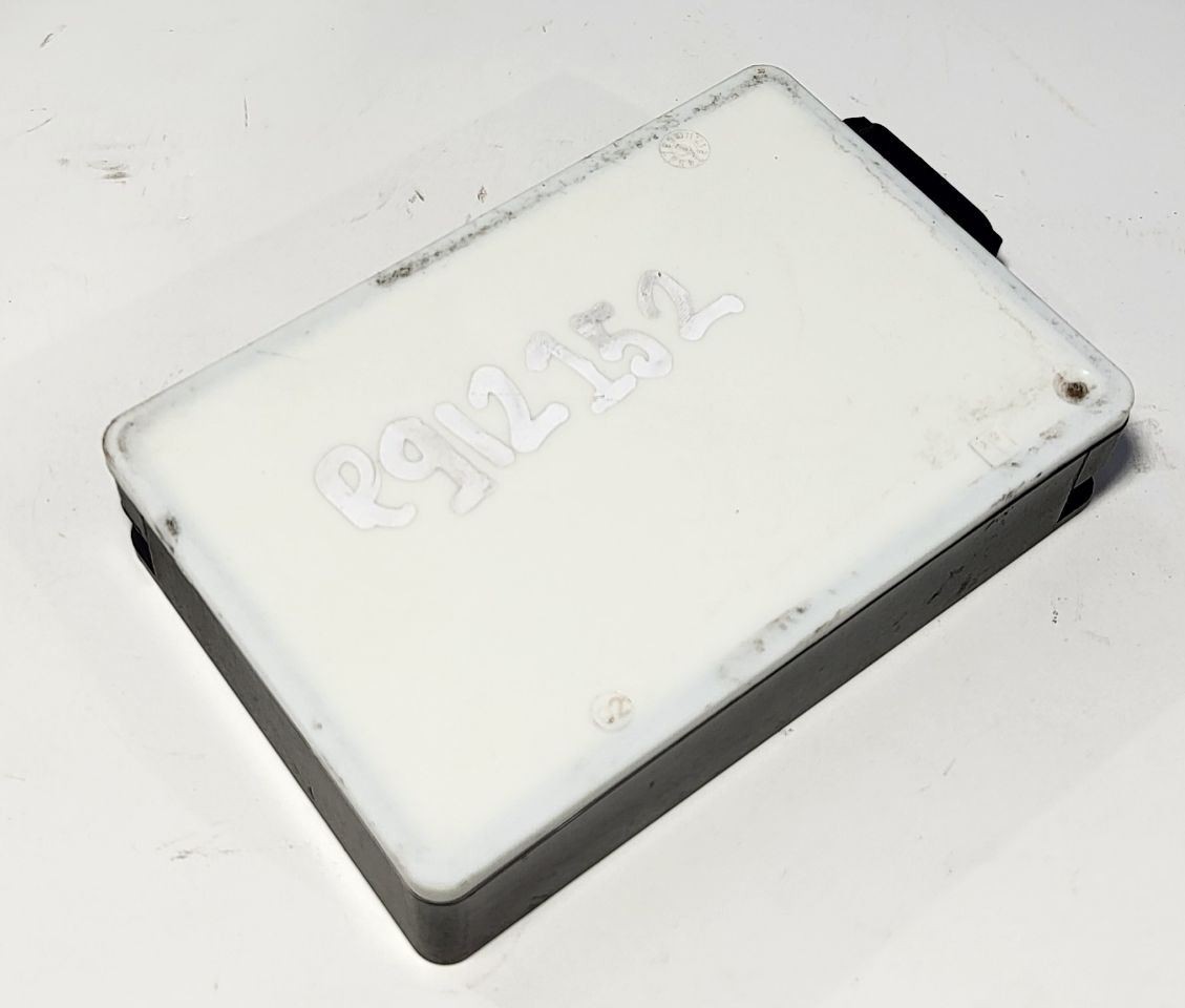 2014 Mercedes E350 OEM Front Left Blind Spot Radar Sensor 619695800