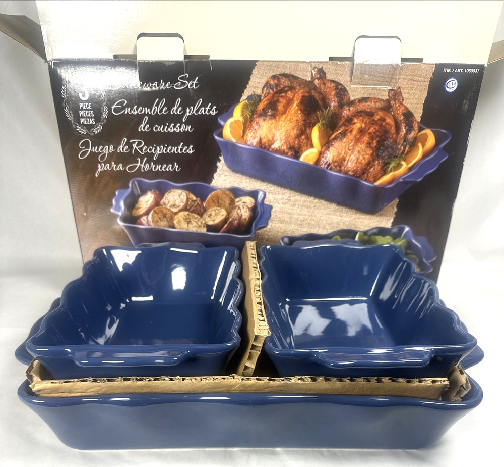 Blue BAKEWARE 3 PC SET SCALLOPED EDGE NIB