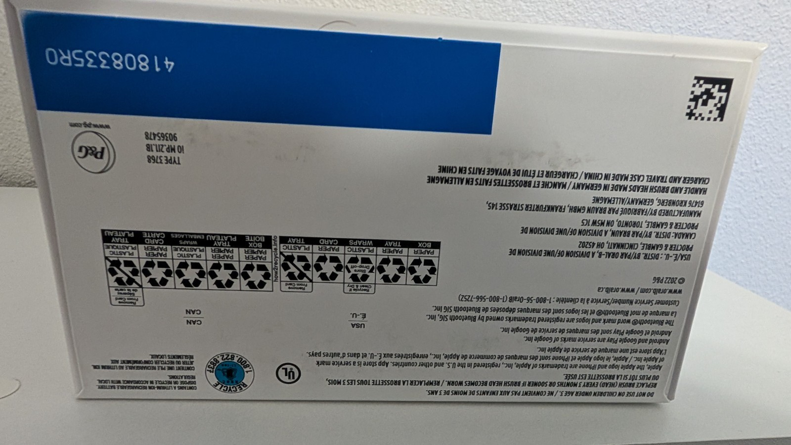 Oral-B Pro IO Starter Kit Rechargeable Toothbrush Charger 2 Brush Heads Case NIB