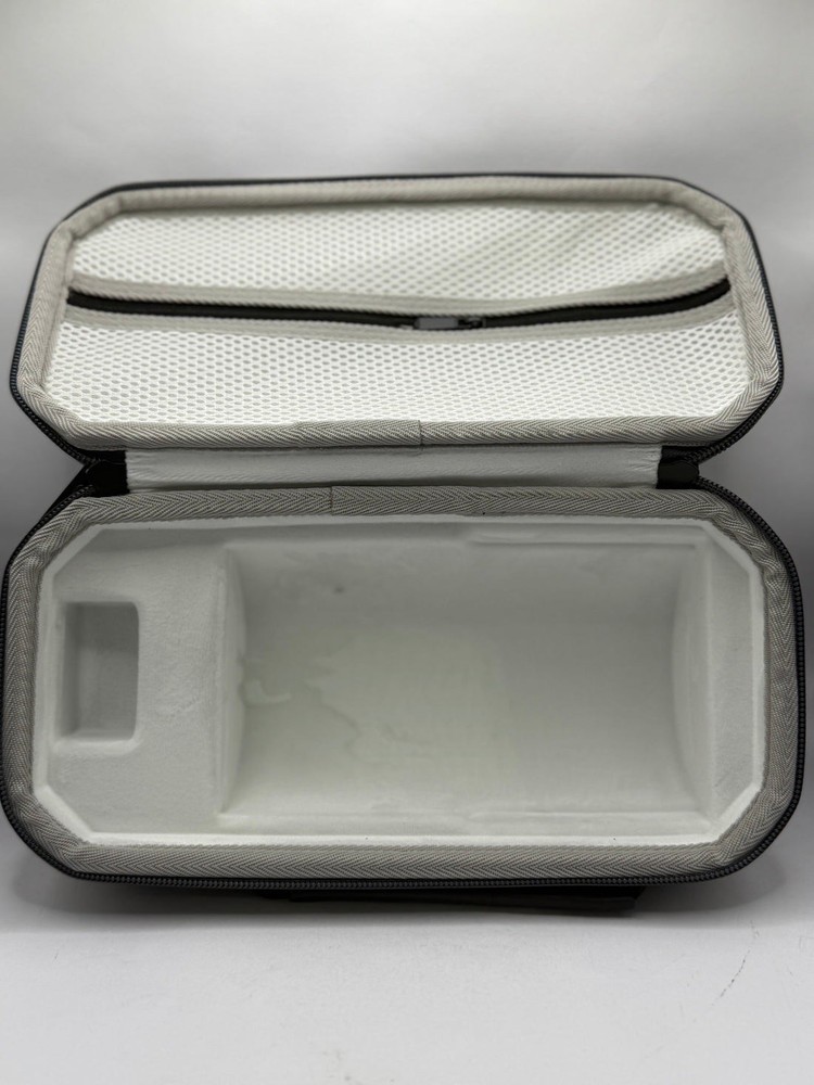 Samsung Smart Speaker White Bluetooth Portable with Carrying Case