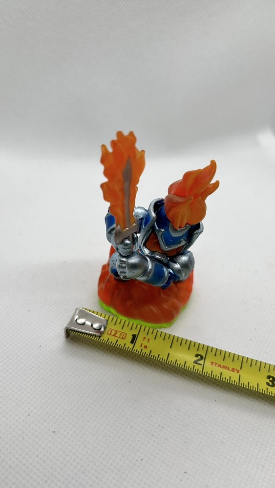 IGNITOR Skylanders Activision Toy Figure w/ Trading Card Sticker Code 2011
