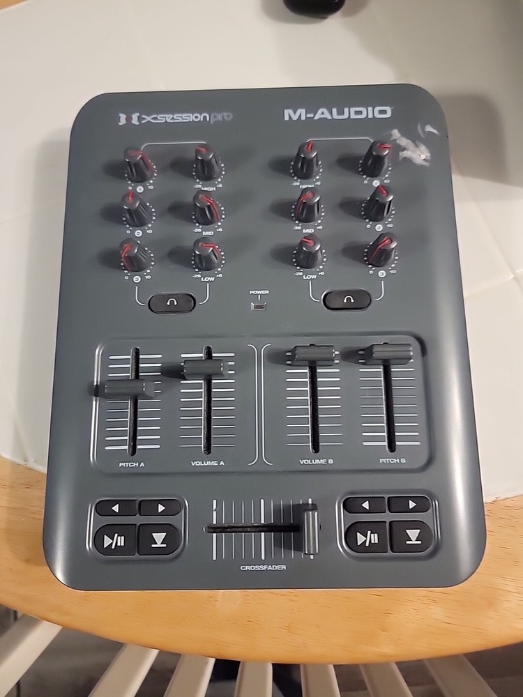 M-AUDIO XSESSION PRO MIXER