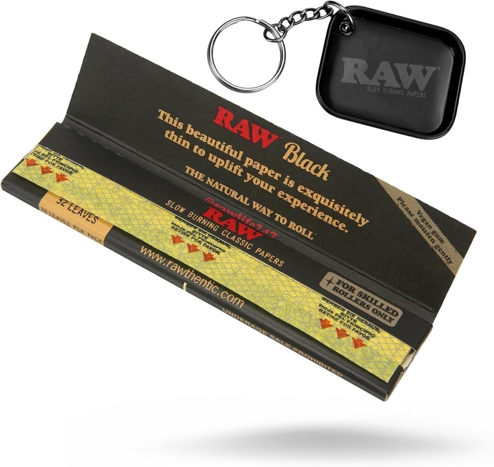 RAW Black King Size Slim Rolling Papers 8 Pack + RAW Black Keychain
