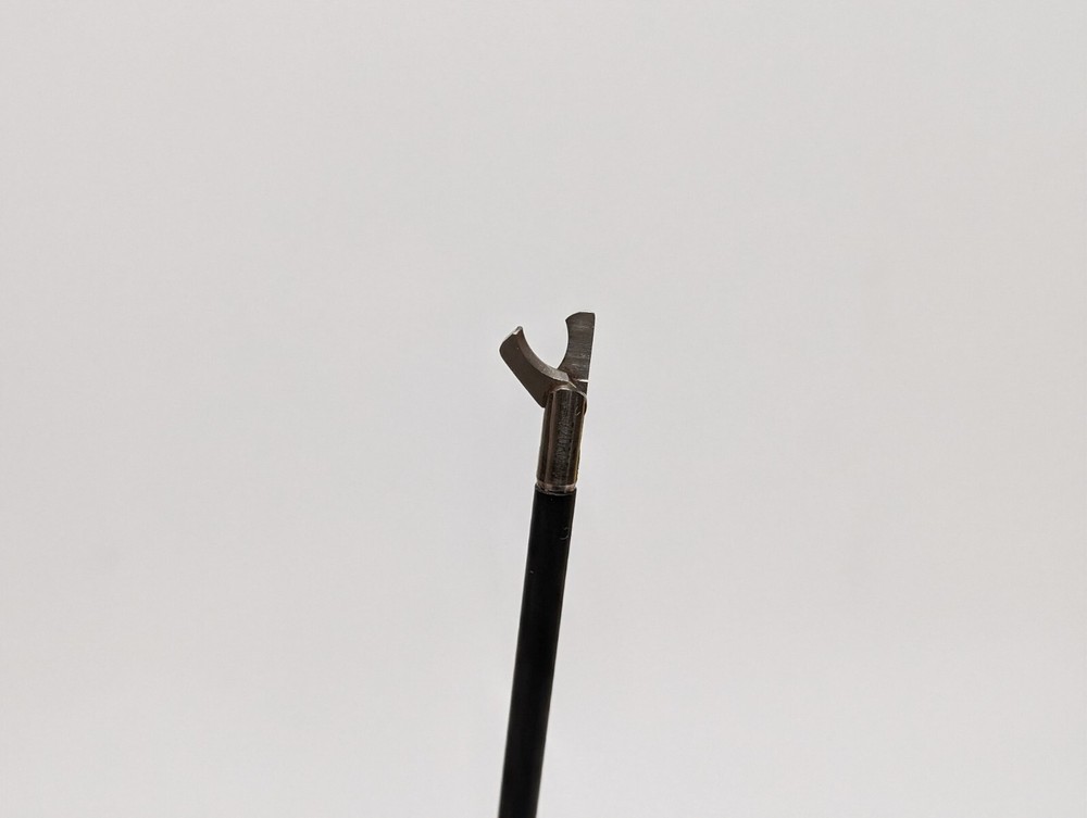 DYONICS 7208034 Forceps (USED).