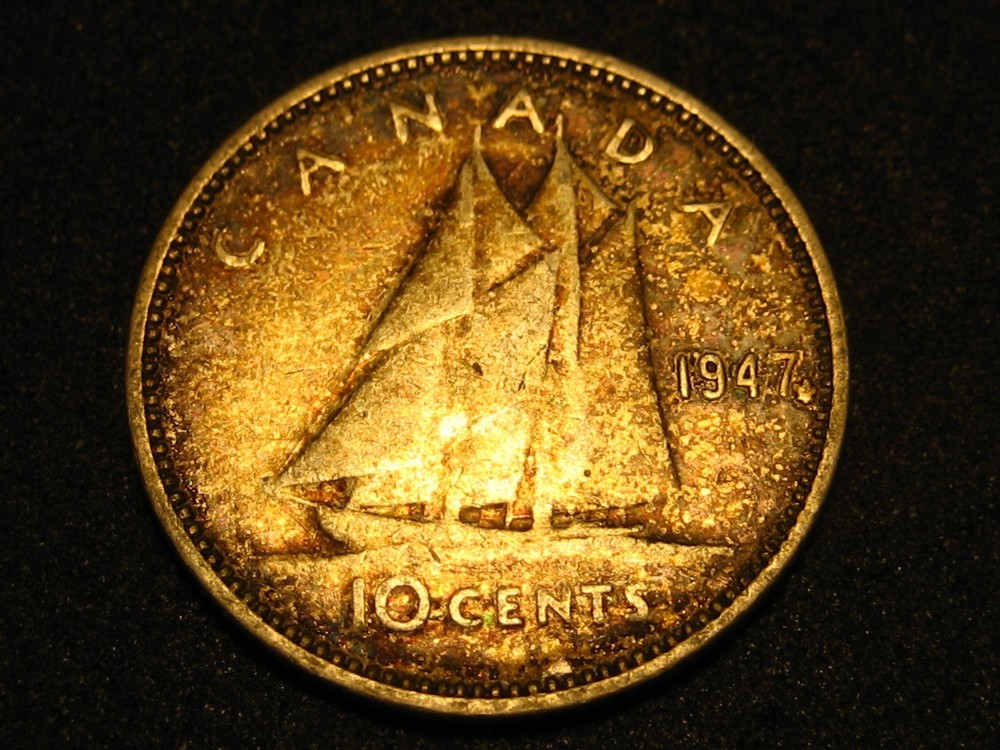 1947 Maple Leaf Canadian Dime