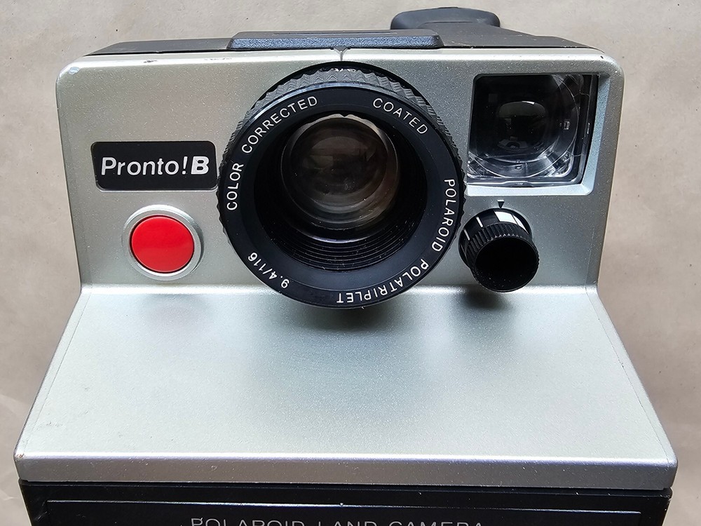 Pronto! B Polaroid Land Camera, Instant, UNTESTED