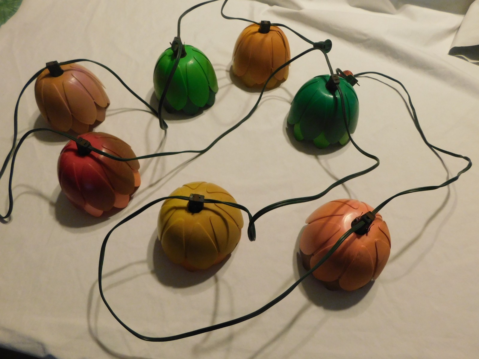 VTG NOMA BLOW MOLD TULIP TIKI OUTDOOR LIGHT STRING LIGHTS 14 ft CAMP PATIO RV