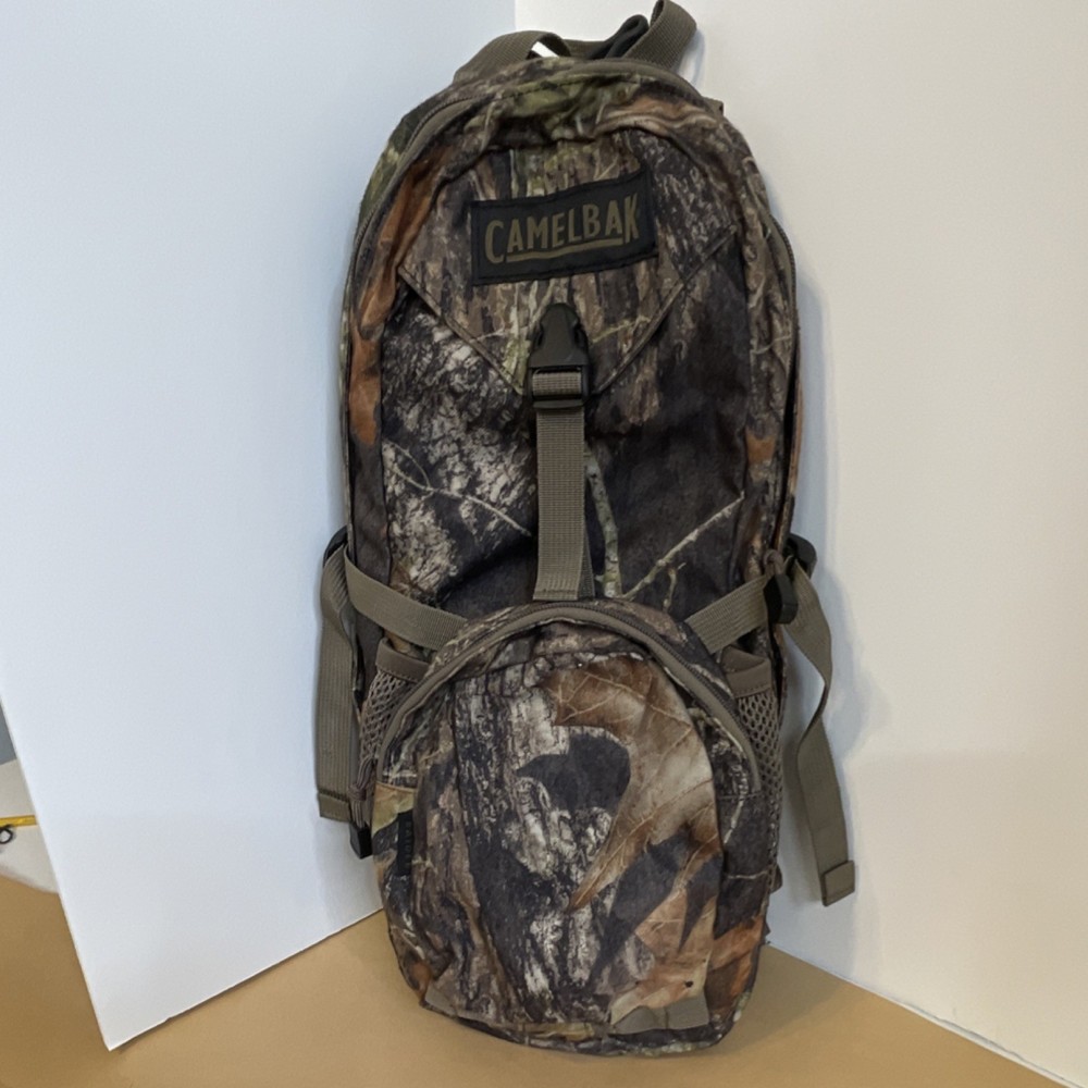 CamelBak Camouflage Hydration Backpack Adjustable Lightweight Nylon Buckle