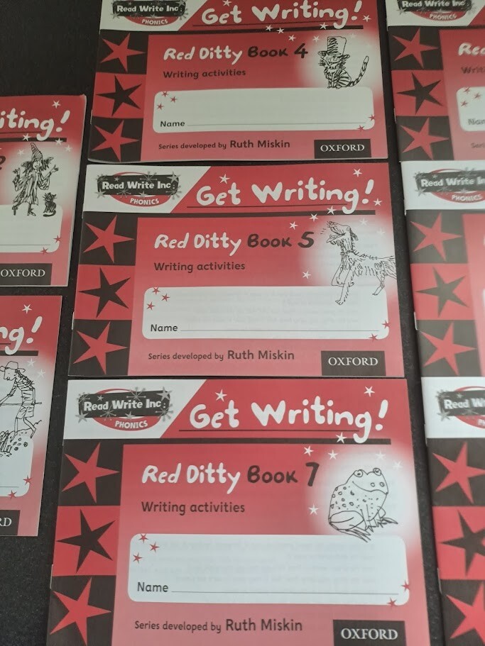 8 x Read Write Inc. Phonics Learning Books