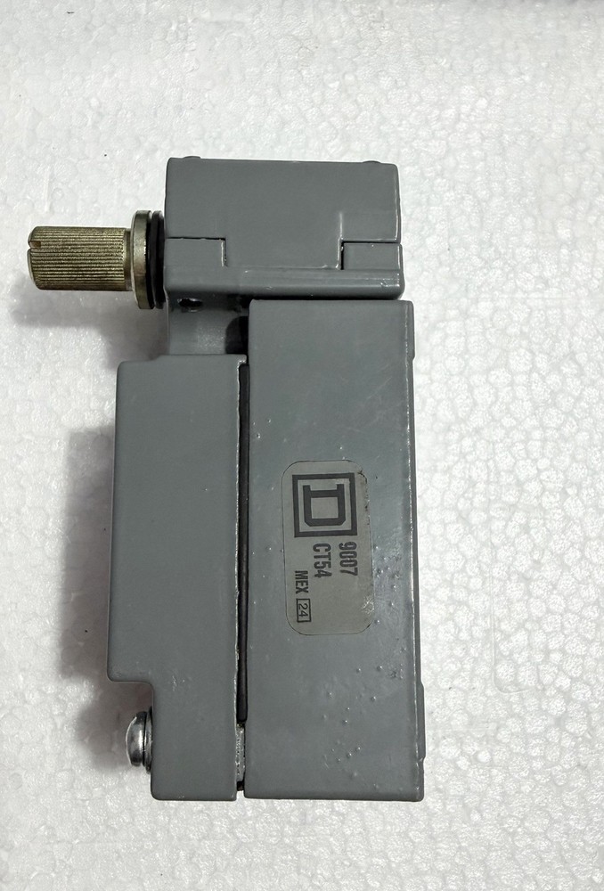 | NEW WITHOUT BOX | SQUARE D LIMIT SWITCH SER . A 9007C54B2