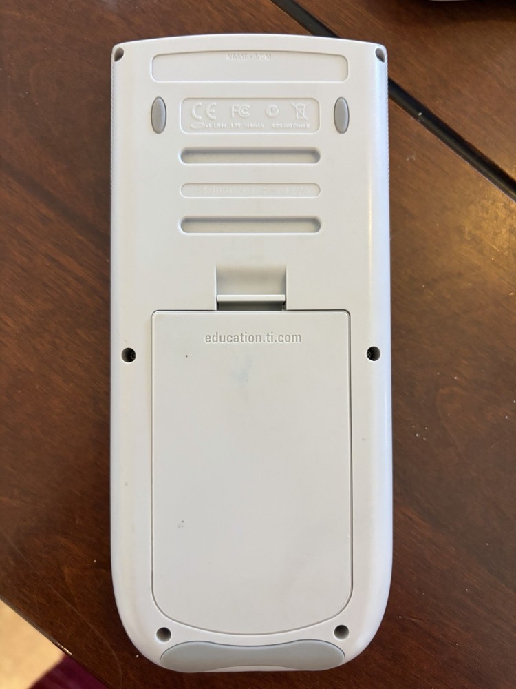 TI-84 Plus Silver Edition Texas Instruments Graphing Calculator & Case-Tested