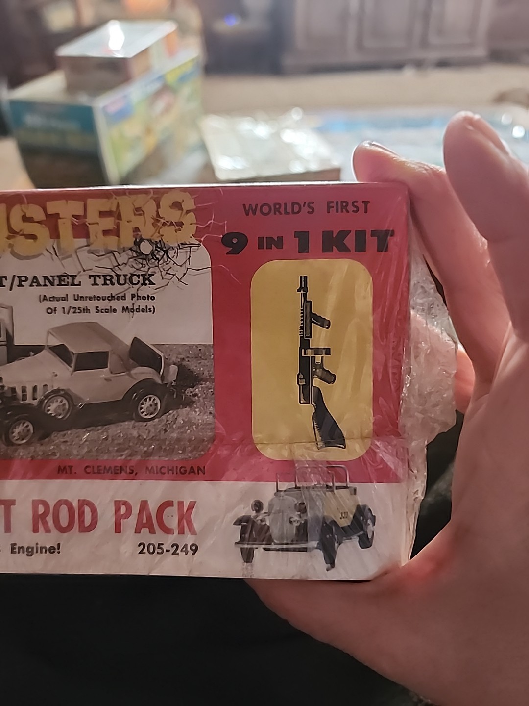1960s ORIGINAL VINTAGE NOS, MIB.GANGBUSTERS 32 CHEVY CABRIOLET/PANEL TRUCK KIT