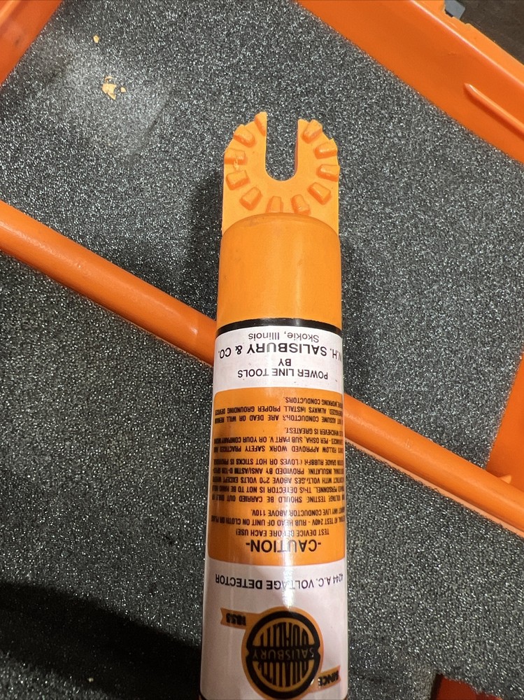 SALISBURY Model WHSCO 4344 Audio Visual AC VOLTAGE DETECTOR. Our #13
