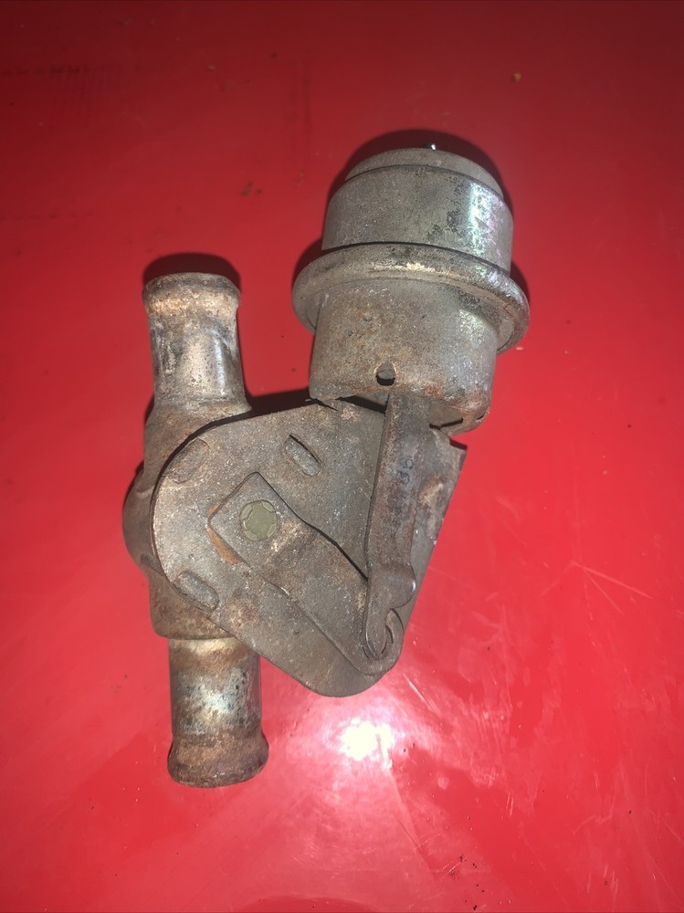 vintage control valve 2973181