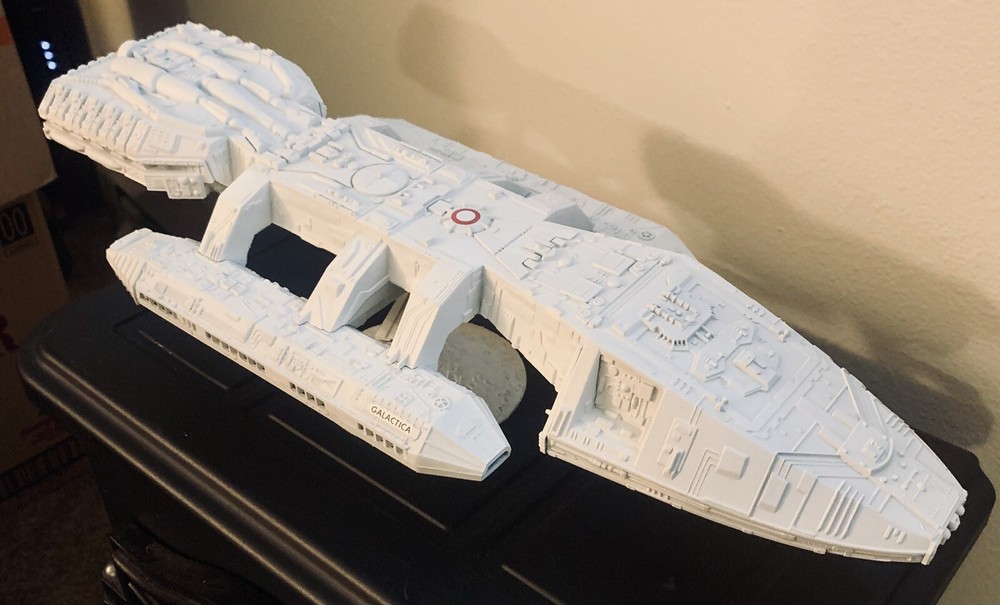 Battlestar Galactica Authentic old style ship from 1978 , Built Model