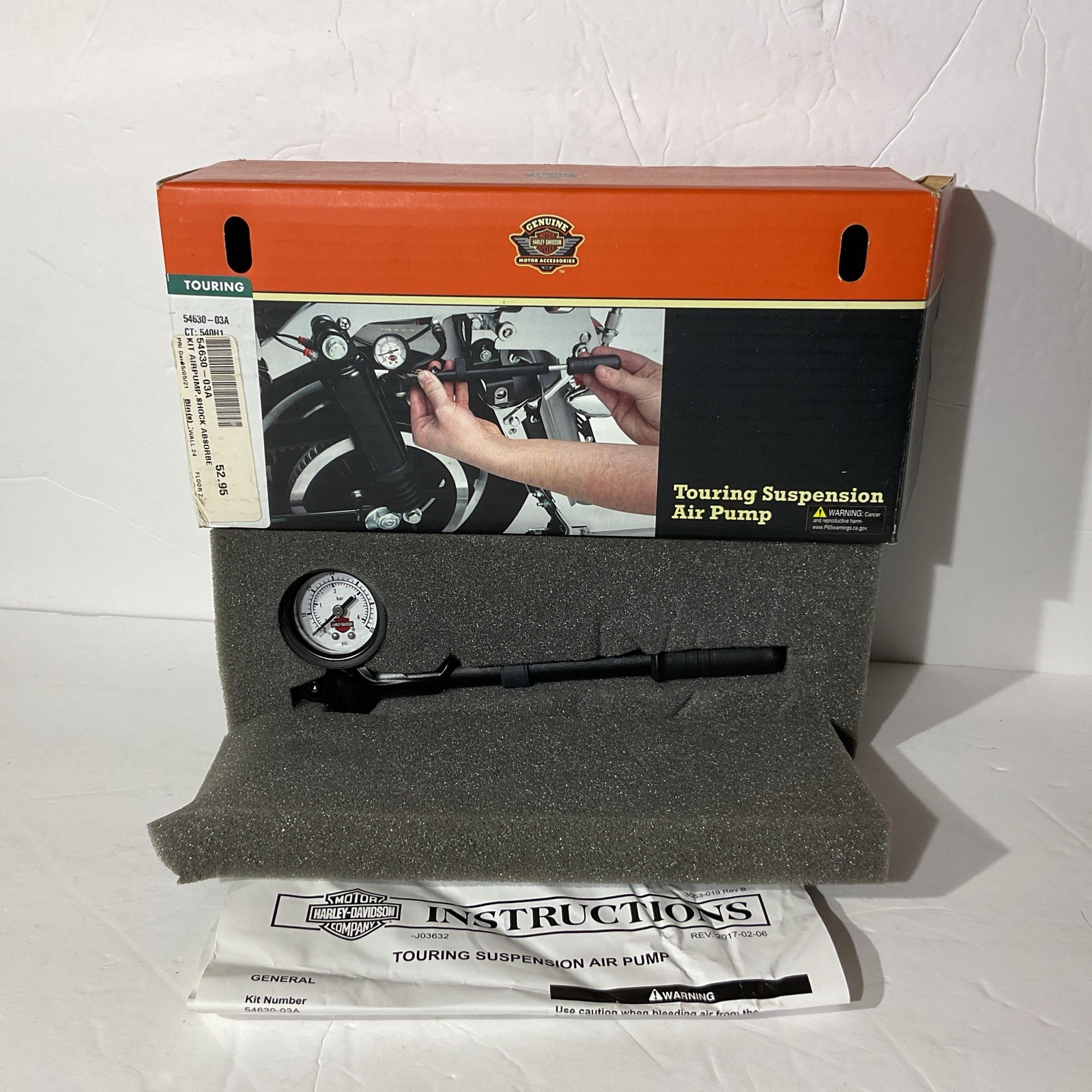 Genuine OEM Harley Davidson Touring Suspension Air Pump P/N 54630-03A