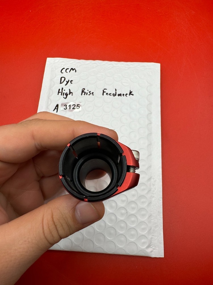 CCM Dye High Rise Feedneck