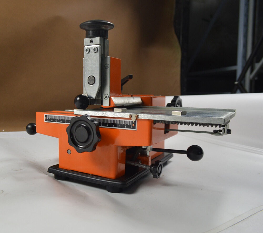 4mm Letter Semi-Automatic Sheet Embosser Metal Stamp Marking Label Printer