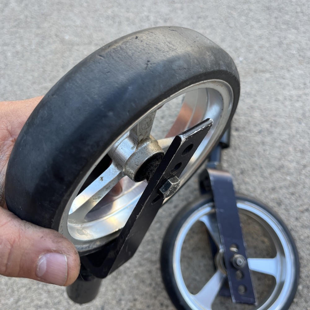 INVACARE MATRX ELITE front wheels