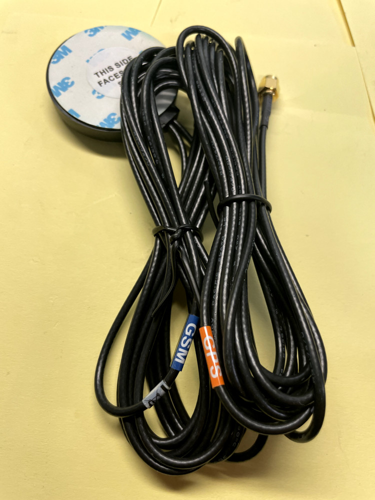 GPS & GSM Antenna for Location Messaging Unit Systems & GPS Tracking Devices