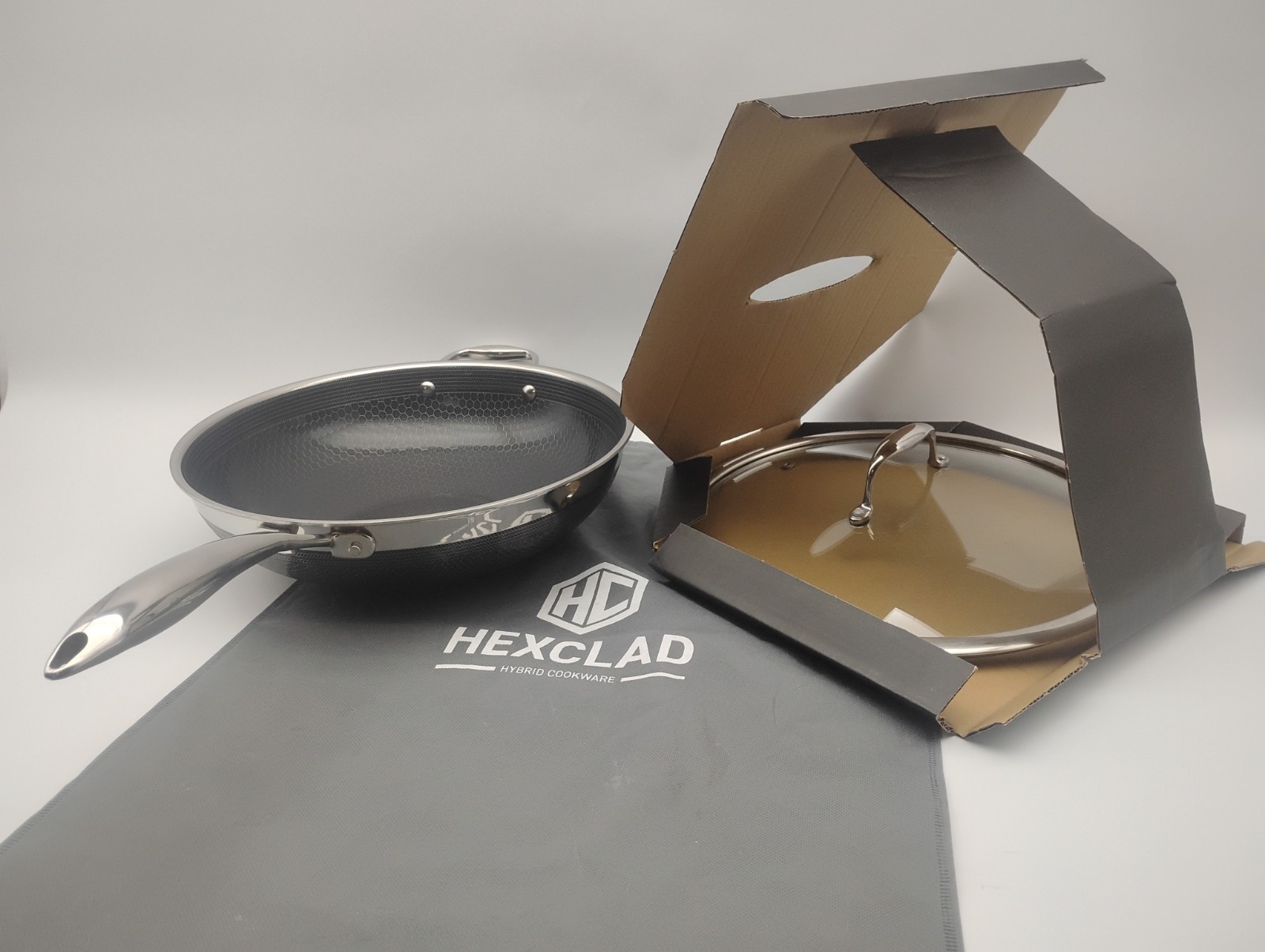 HexClad Hybrid Nonstick 12" Wok Stay-Cool Handle Dishwasher Friendly w/ Lid