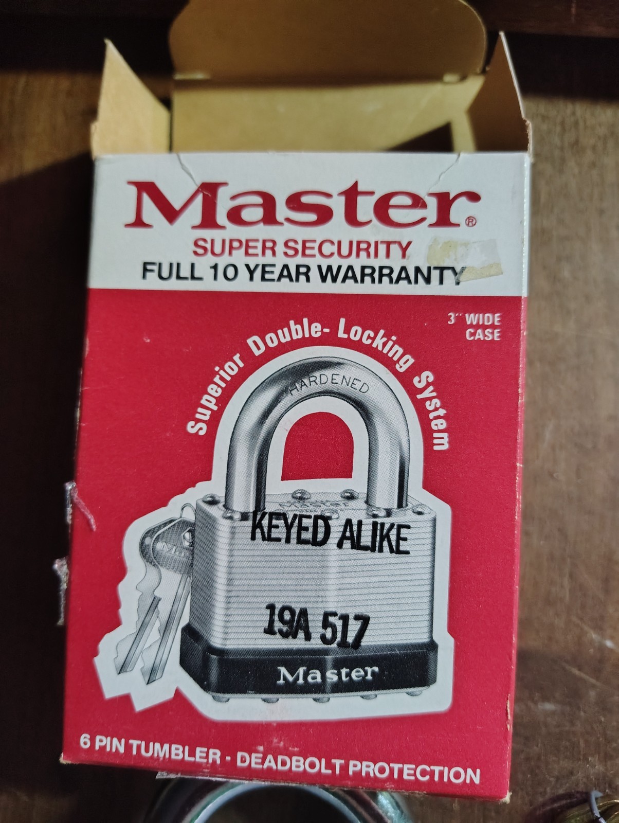 MASTER LOCK #19 Vintage Master lock and Co. No 19 Super Security. Blue bumper