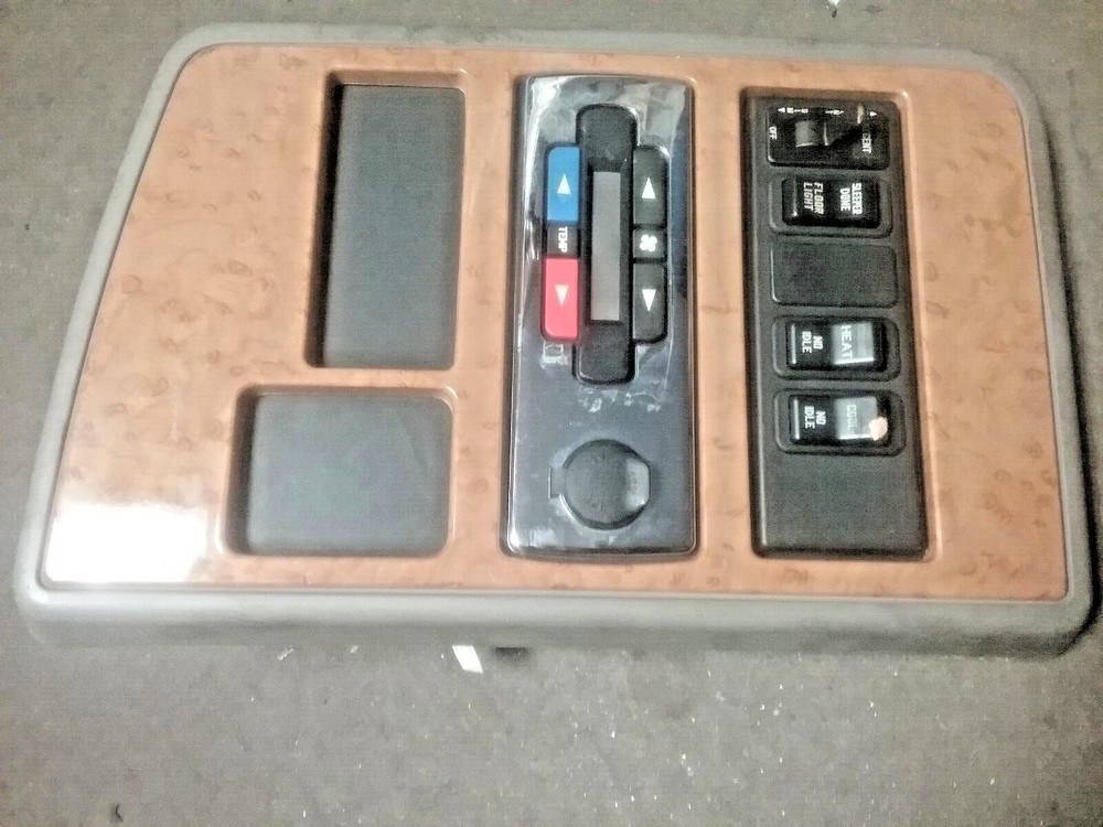 INTERNATIONAL  SLEEPER CONTROL  PANEL XS197073