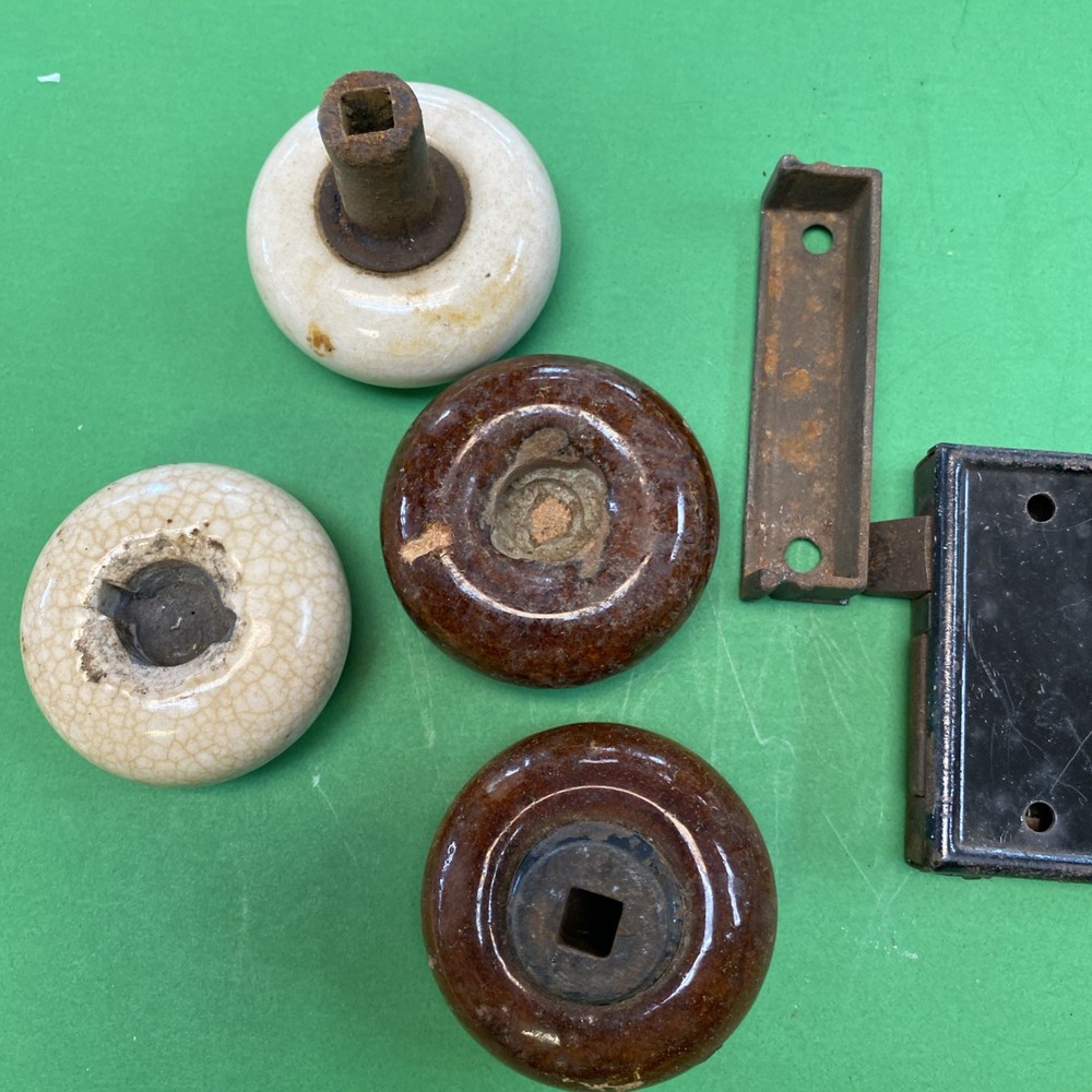1800’s ORIGINAL EXTERIOR Surface Mount Door Lock With 4 Porcelain Knobs