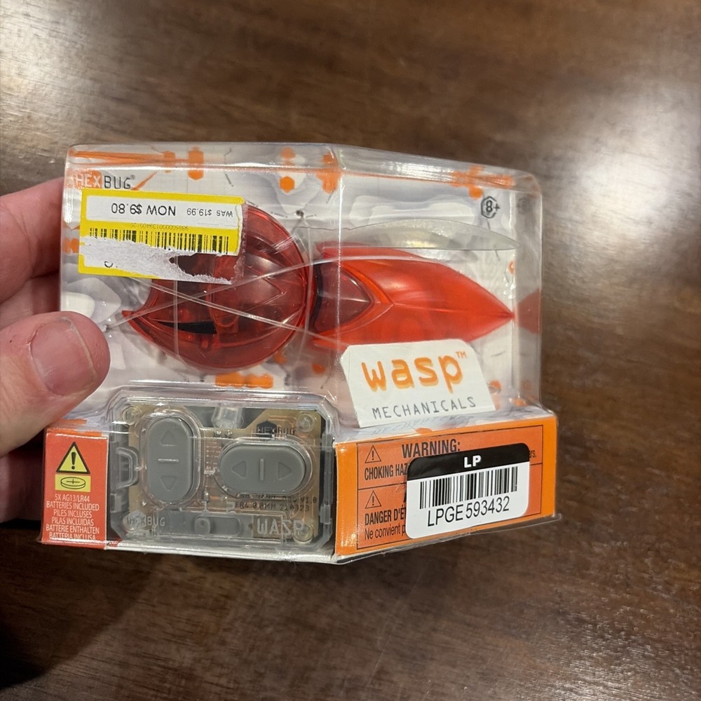 Hexbug Micro Robotic Creatures Wasp Mechanicals Red R/C Remote Controlled New!