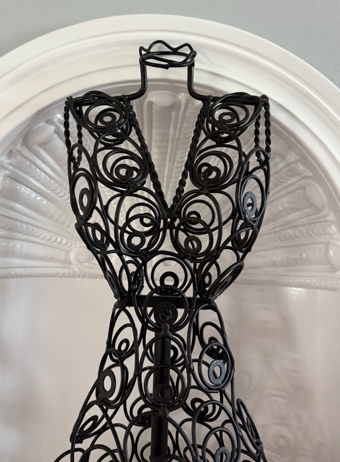 Black Wire Metal Dress Form Mannequin Jewelry Holder Display Stand