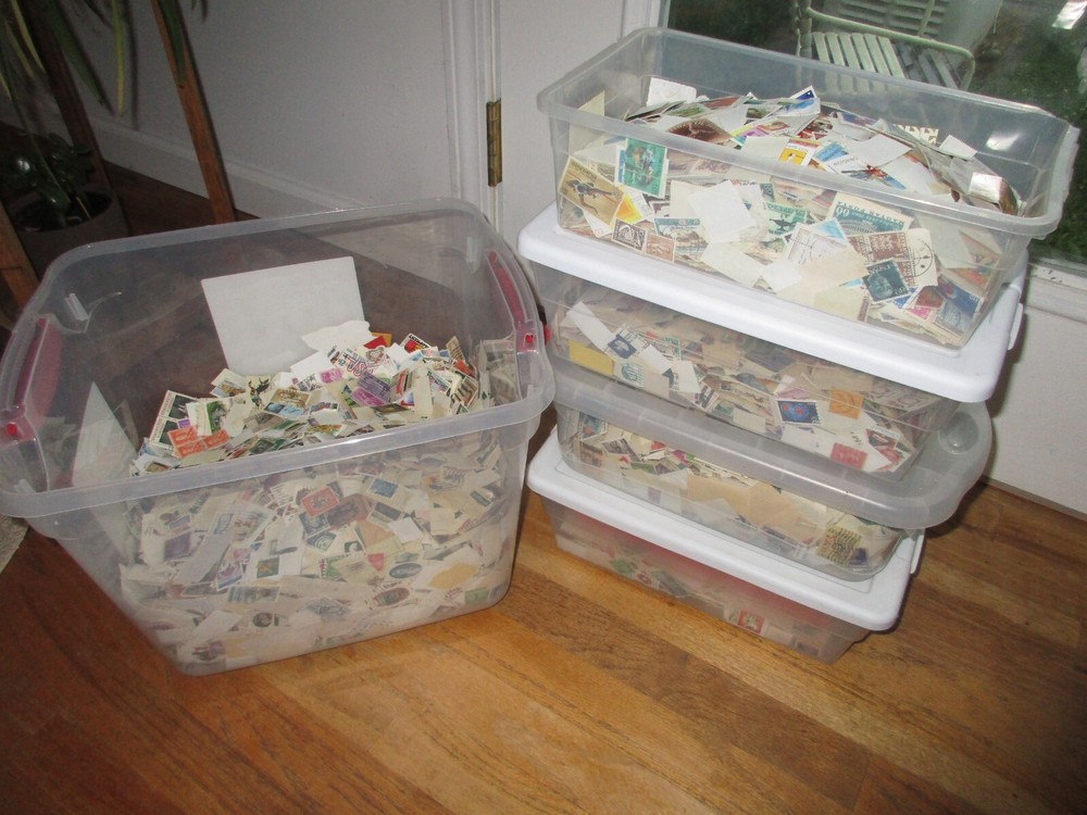 500  Postage Stamps for Crafting