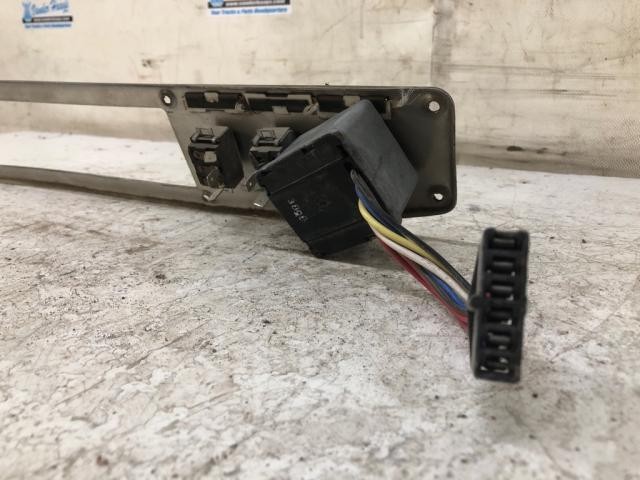 1988-2004 Freightliner FLD120 SWITCH Dash Panel - Used