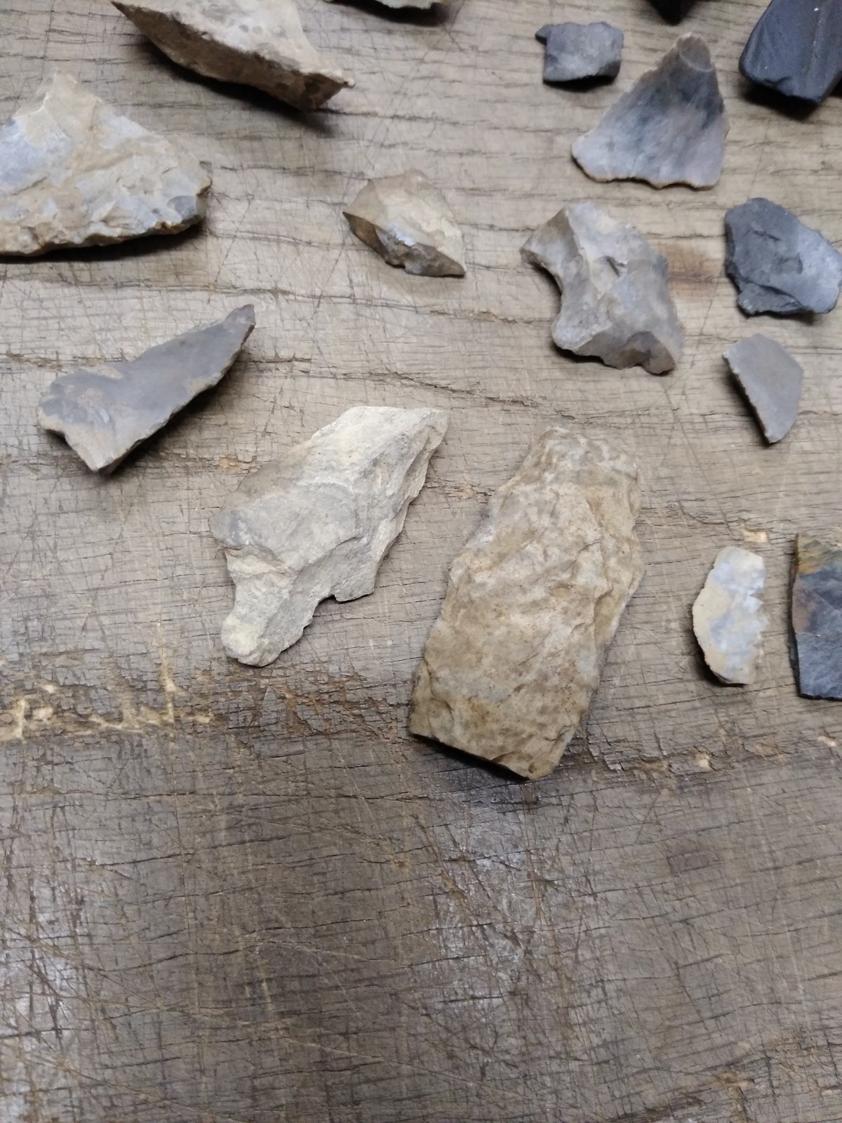 21 Piece Pennsylvania Native American Arrowheads Artifacts Tool Shards Lot