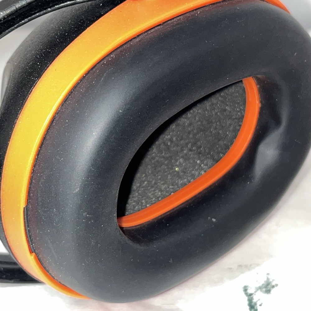 STIHL Pro Mark Hearing Protector Earmuffs , Black & Orange
