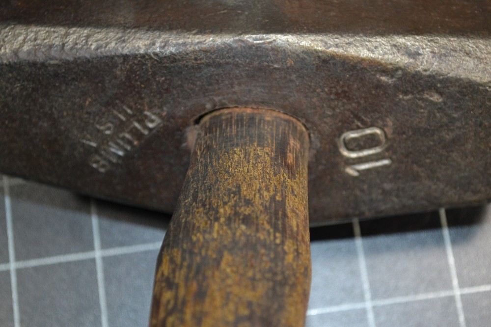 PLUMB - OREGON PATTERN - 10# SLEDGE HAMMER WITH THE ORIGINAL HANDLE