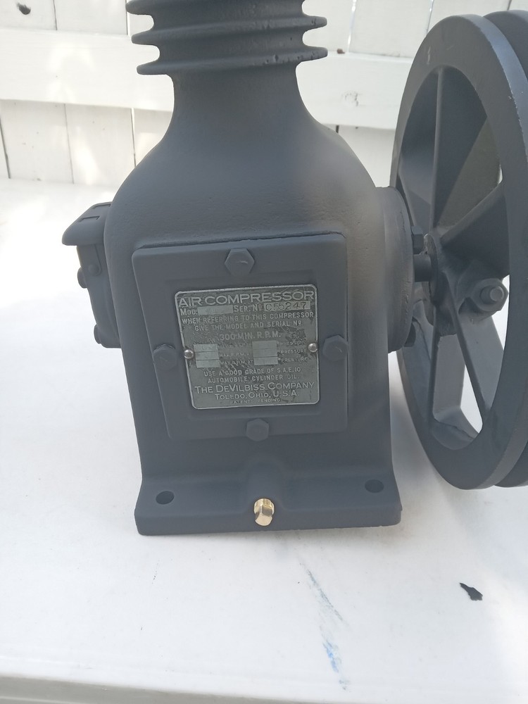 Vintage DeVilbiss Air Compressor 1950s