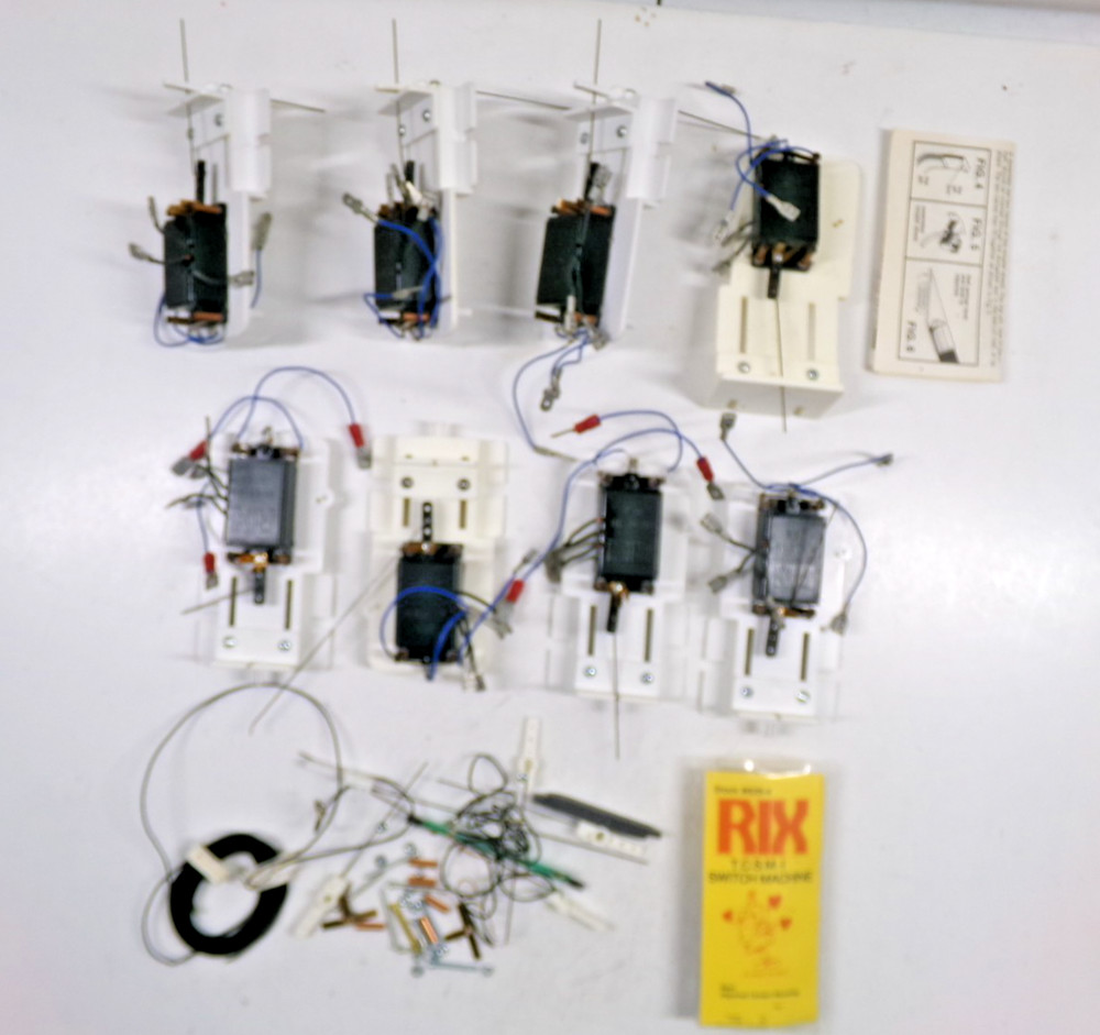 (9) HO Rix switch machines (lot 0336)