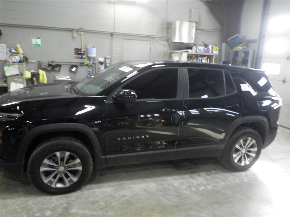 2025 Equinox LT 1.5L Upper Air Shutter