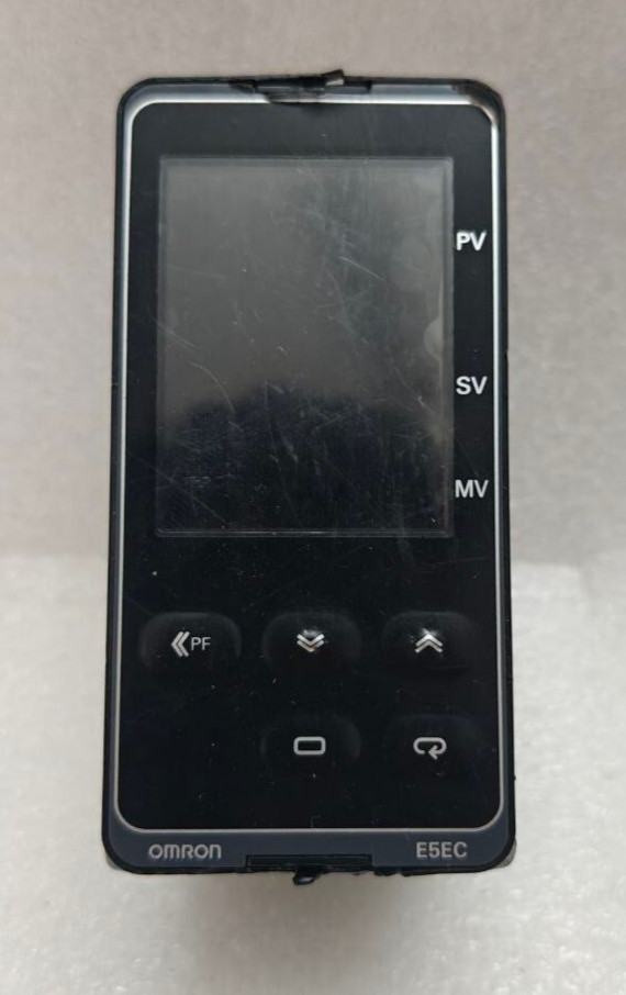 OMRON E5EC-RR2ADM-804 TEMPERATURE DIGITAL CONTROLLER 50/60HZ, 8.3A