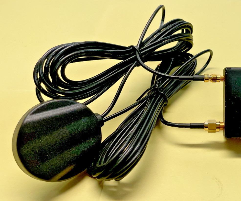GPS & GSM Antenna for Location Messaging Unit Systems & GPS Tracking Devices